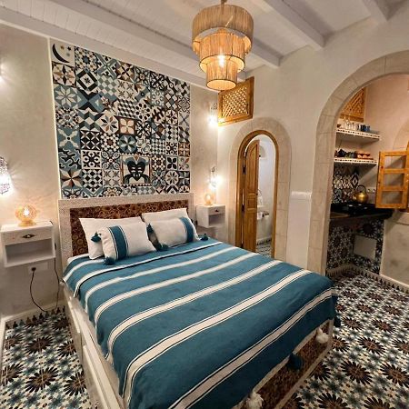 Готель Riad Dar El Hania Ес-Сувейра Екстер'єр фото