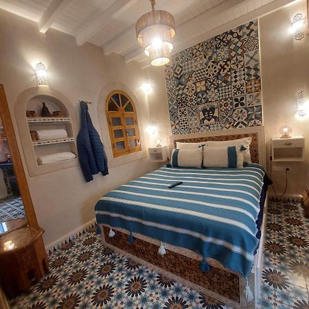 Готель Riad Dar El Hania Ес-Сувейра Екстер'єр фото