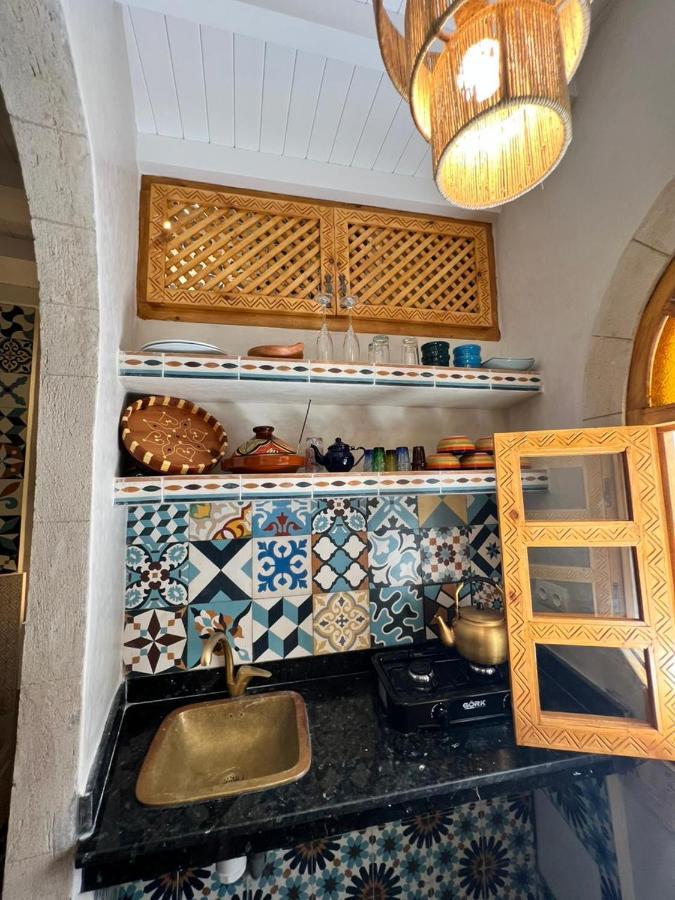Готель Riad Dar El Hania Ес-Сувейра Екстер'єр фото