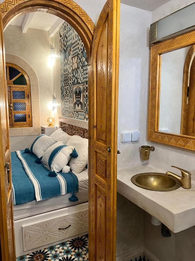 Готель Riad Dar El Hania Ес-Сувейра Екстер'єр фото