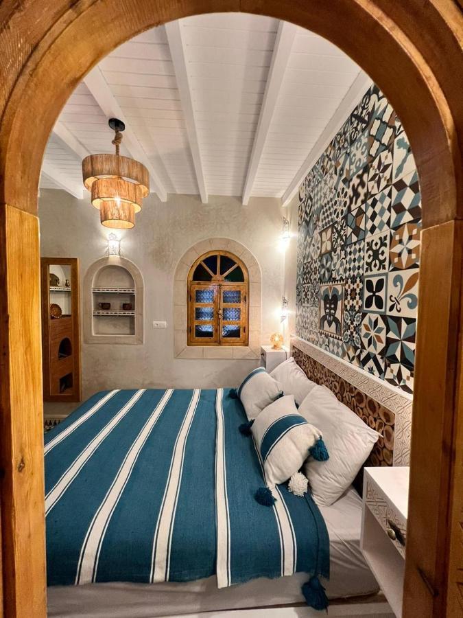 Готель Riad Dar El Hania Ес-Сувейра Екстер'єр фото